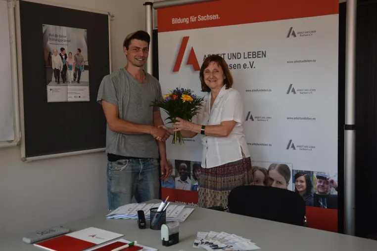 ARBEIT UND LEBEN Sachsen vergibt 6.000 Bildungsprämiengutschein Bild: ARBEIT UND LEBEN Sachsen vergibt 6.000 Bildungsprämiengutschein