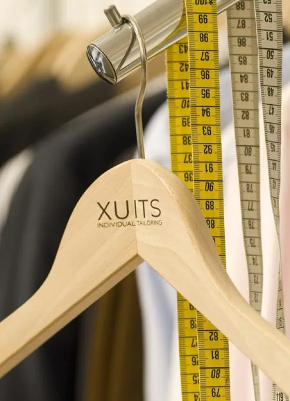 XUITS Cool Effect: Maßanzüge aus kühlender Higtech-Faser. Foto: XUITS