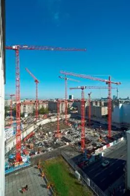 Bild: Rote WÖLFFE in der Hauptstadt – WOLFFKRAN mit neun Kranen bei Prestigeprojekt in Berlin vertreten