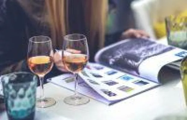 Fetales Alkoholsyndrom - warum jedes Glas Sekt oder Wein in der Schwangerschaft zu viel ist Bild: Fetales Alkoholsyndrom - warum jedes Glas Sekt oder Wein in der Schwangerschaft zu viel ist