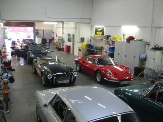 Fahrzeugaufbereitung Innenreinigung Autoaufbereitung Autoreinigung Lackierung Köln Bild: Fahrzeugaufbereitung Innenreinigung Autoaufbereitung Autoreinigung Lackierung Köln