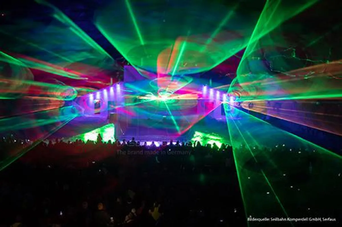 Openair Lasershow zur Adventure Night, Serfaus, Österreich