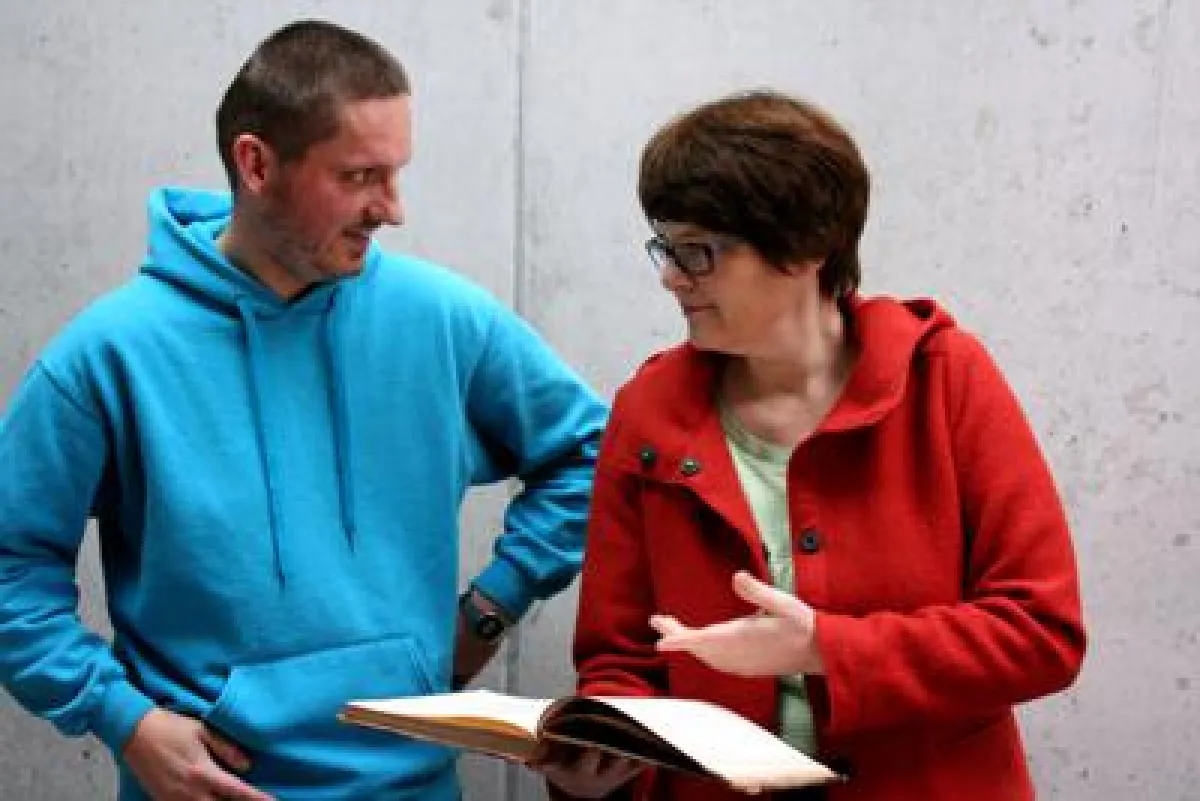 v.l.n.r. Erik Maroko und Prof. Dr. Susanne Deicher Foto: Hochschule Wismar, 2013