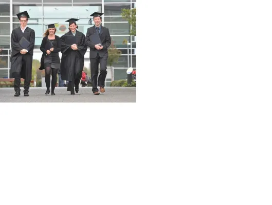 Bild: Einstieg zum MBA und zur Promotion über die Zusammenarbeit mit der Leadership-Kultur-Stiftung