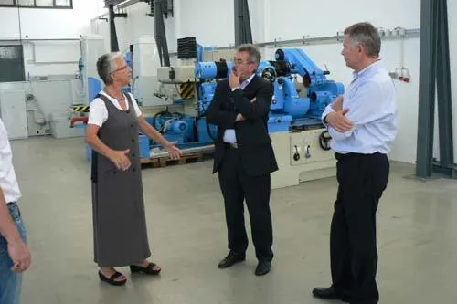 Bundestagsabgeordneter zu Gast bei GK Werkzeugmaschinen GmbH in Stockstadt Bild: Bundestagsabgeordneter zu Gast bei GK Werkzeugmaschinen GmbH in Stockstadt