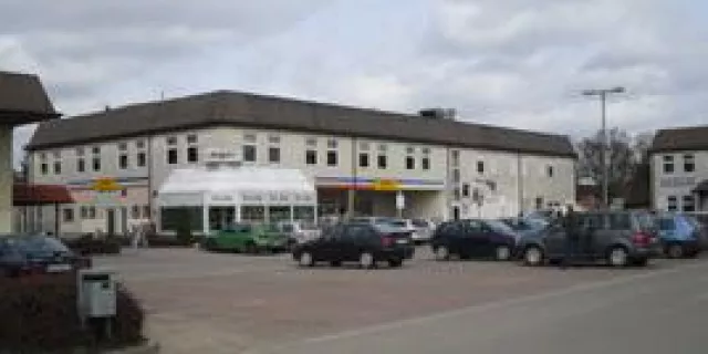Bild: AENGEVELT vermittelt rd. 2.224 m² Handelsfläche im „Friedrichszentrum“ in Rheinsberg/Brandenburg