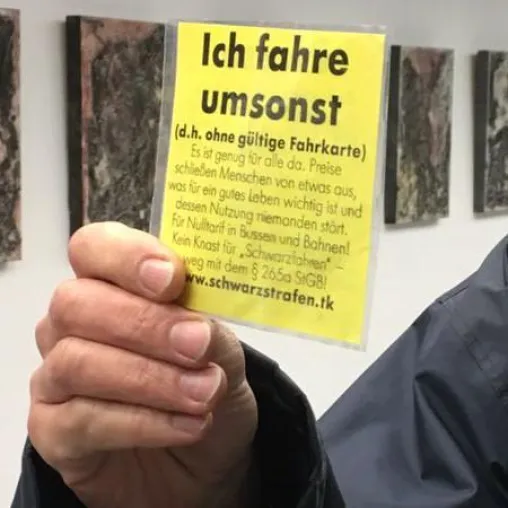 EU-Klage Stickoxid - Aktionsschwarzfahrer fordern: Kein Cent für Autos - Jahrestickets für Dieselverschrotter! Bild: EU-Klage Stickoxid - Aktionsschwarzfahrer fordern: Kein Cent für Autos - Jahrestickets für Dieselverschrotter!