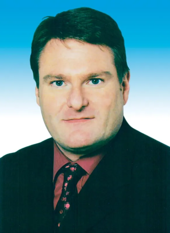 HY-LINE Computer Components - Karl Bayer - Neuer Senior Project Manager