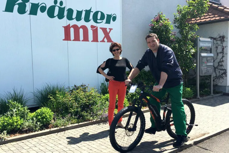 Bild: Bei Kräuter Mix steigen die Mitarbeiter aufs günstige Leasing-Fahrrad um