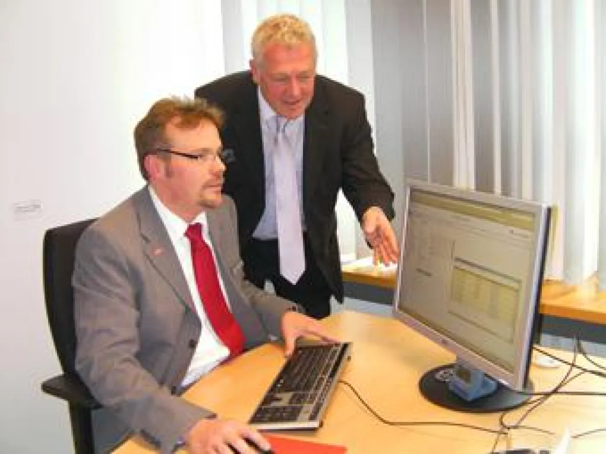 Hat in InfoTime die wirtschaftliche Zutrittslösung gefunden: Andreas von Oesen (li), SK Bremerhaven