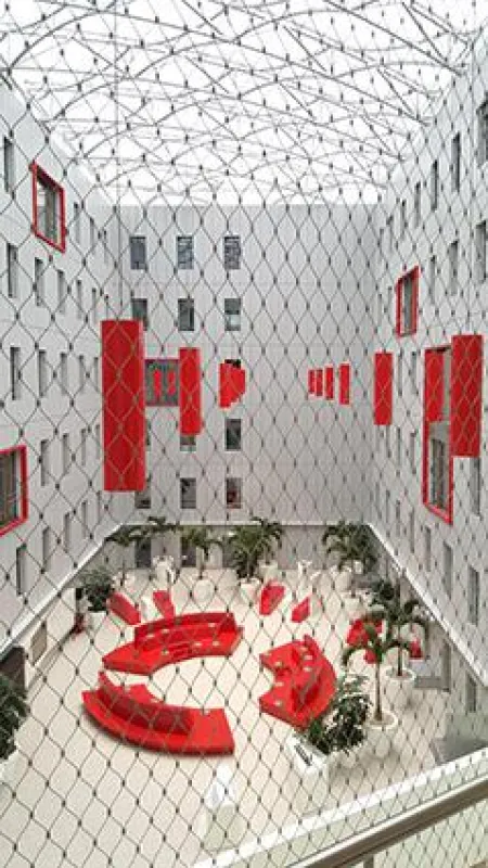 Das