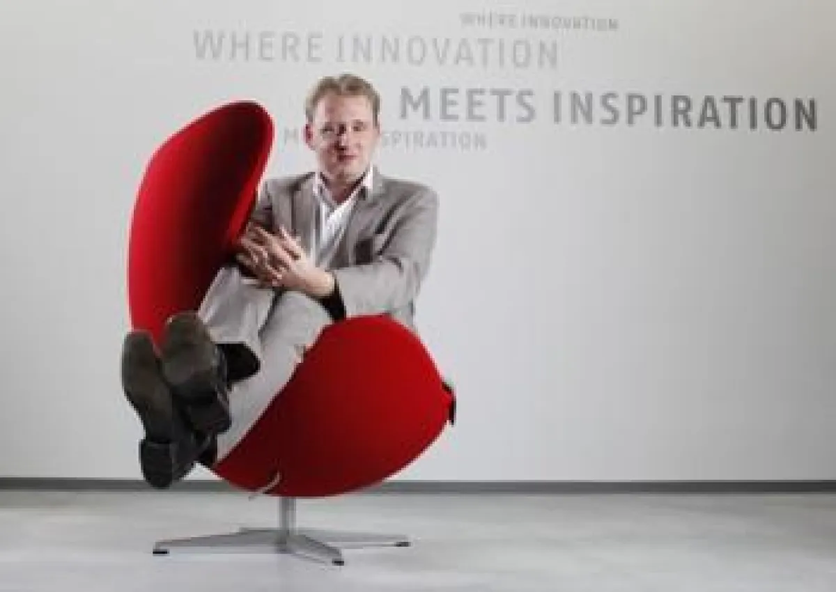 ENTIRETEC CEO Thomas Herrmann im Firmenhauptsitz in Dresden