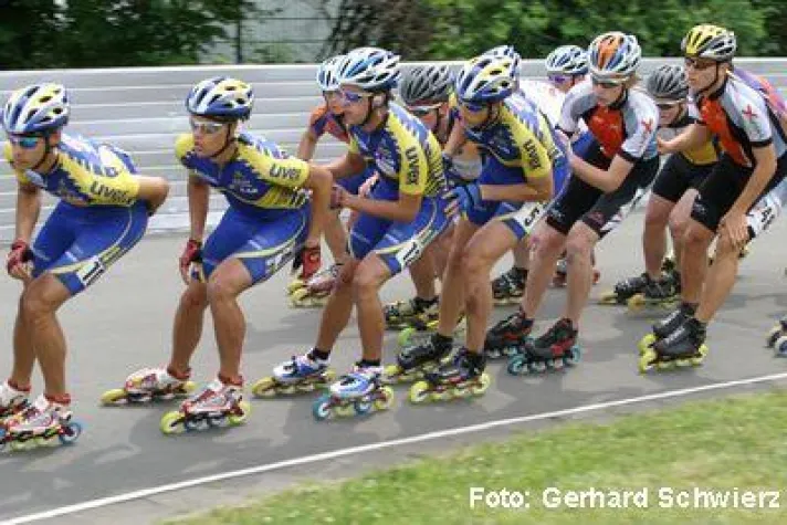 Deutsche Meisterschaft im Speedskating der Aktiven und Senioren in Groß-Gerau Bild: Deutsche Meisterschaft im Speedskating der Aktiven und Senioren in Groß-Gerau