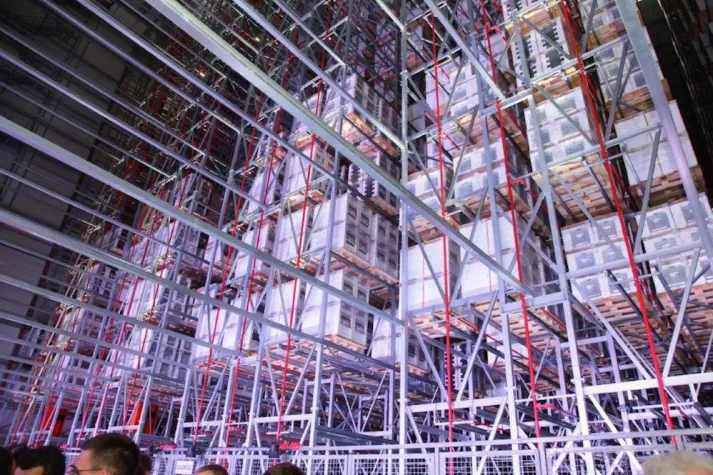 Bild: Das höchste Lager in Polen: Rekord durch Amica und Kardex Mlog