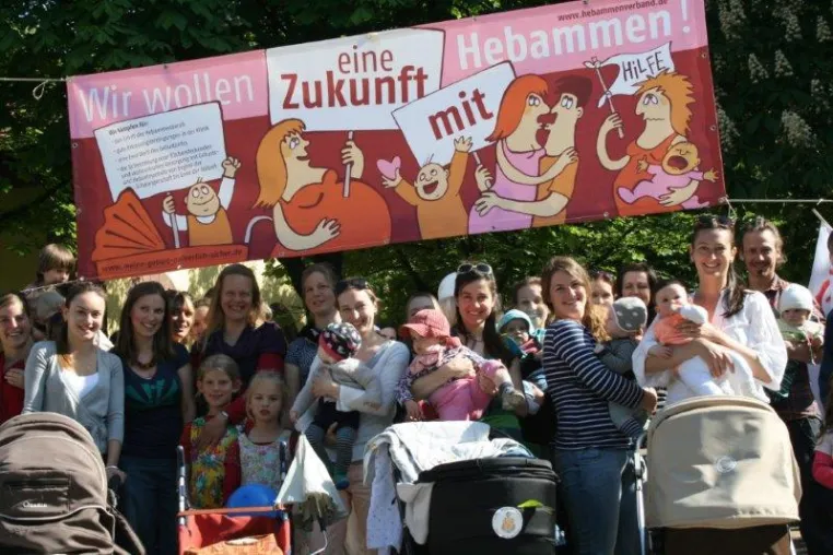 Internationaler Hebammentag war gut besucht: Freiburg leistet sich seine Hebammen Bild: Internationaler Hebammentag war gut besucht: Freiburg leistet sich seine Hebammen