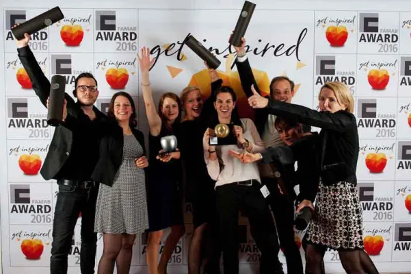 Bild: FAMAB zeichnet Jazzunique für zwei Projekte mit goldenem und silbernem Apfel aus