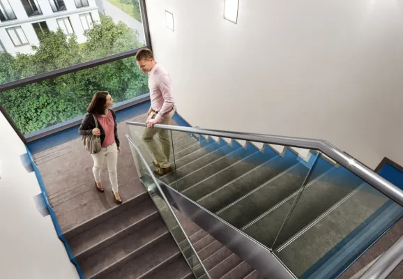 Auf leisen Sohlen dank System Bild: Auf leisen Sohlen dank System