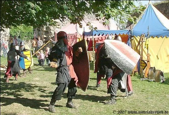 Bild: 2.MITTELALTERMARKT (GATHERING) BURG STAUFENBERG 20./21.SEPTEMBER 2008