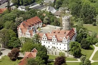 DER VARTA-FÜHRER - Hotel der Woche: Schlosshotel Schkopau Bild: DER VARTA-FÜHRER - Hotel der Woche: Schlosshotel Schkopau