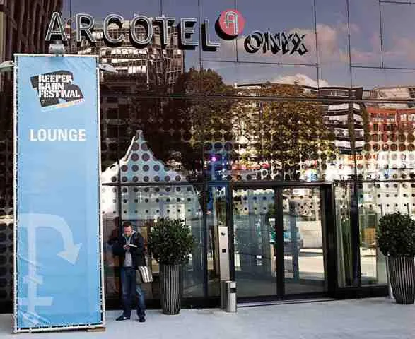 ARCOTEL Onyx Hamburg wieder Treffpunkt der Musikszene auf dem Reeperbahn Festival 2014 Bild: ARCOTEL Onyx Hamburg wieder Treffpunkt der Musikszene auf dem Reeperbahn Festival 2014