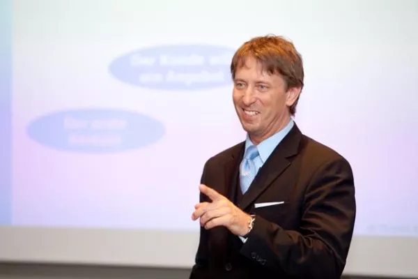 Mehr Umsatz mit Profitselling im Jahr 2011 Bild: Mehr Umsatz mit Profitselling im Jahr 2011