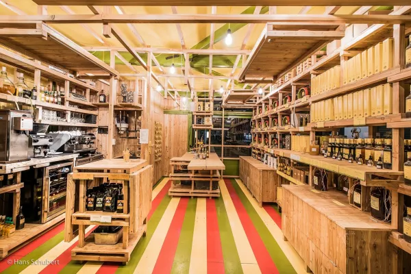 Ein eigener Kosmos in Wien: Die Vielseitigkeit von Erwin Gegenbauer Bild: Ein eigener Kosmos in Wien: Die Vielseitigkeit von Erwin Gegenbauer