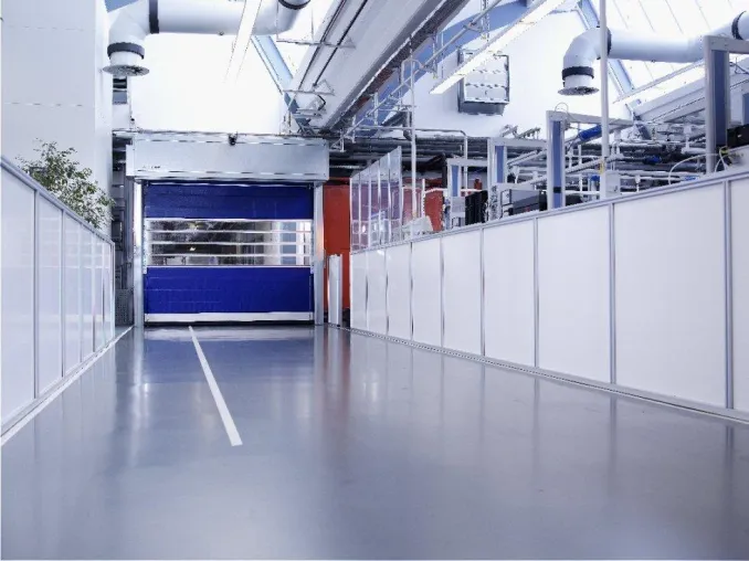Mehr Sicherheit auf dem „Material-Highway“ - Siemens-Gebäudetechniker setzen auf Efaflex-Schnelllauftore Bild: Mehr Sicherheit auf dem „Material-Highway“ - Siemens-Gebäudetechniker setzen auf Efaflex-Schnelllauftore