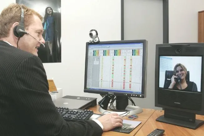 Mit Video-Conferencing die CO2-Bilanz verbessern - avodaq AG und TANDBERG auf Euroforum-Konferenz in Hamburg Bild: Mit Video-Conferencing die CO2-Bilanz verbessern - avodaq AG und TANDBERG auf Euroforum-Konferenz in Hamburg