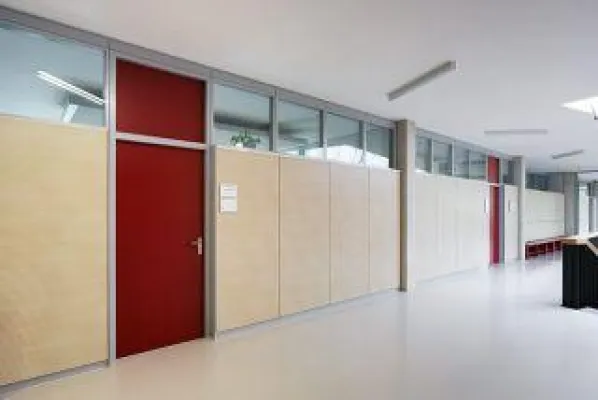 Bild: feco-Trennwandsystem in Biberacher Schule verbaut