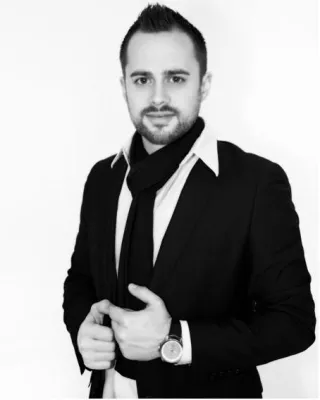 Bild: Starfotograph Stephan Rauh lädt zu "Face 2010 VIP-Party"