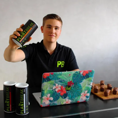 Bild: 17 jähriger Gründer startet Crowdfunding Kampagne
