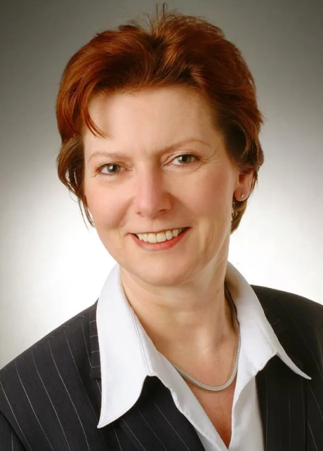 Gundula Schramm ist Management-Trainern anerkannte Expertin auf den Gebieten der Organisations- und Führungskräfteentwicklung sowie des Change Managements.