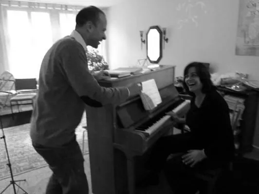 Pauken für Potsdam - Chansonnier Christoph Sauer steht im Finale des "Potsdamer Chansonfestival 2010" Bild: Pauken für Potsdam - Chansonnier Christoph Sauer steht im Finale des "Potsdamer Chansonfestival 2010"