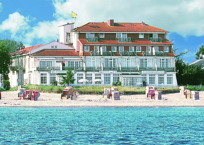 Vorbild für Gastlichkeit und guten Service: Auszeichnung für das Strandhotel Miramar Bild: Vorbild für Gastlichkeit und guten Service: Auszeichnung für das Strandhotel Miramar