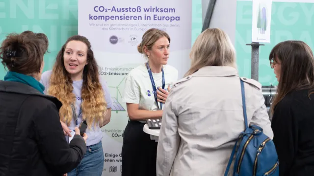 5 Jahre ForTomorrow: Klimaschutz über Mechanismen des EU-Emissionshandels und Aufforstung Bild: 5 Jahre ForTomorrow: Klimaschutz über Mechanismen des EU-Emissionshandels und Aufforstung