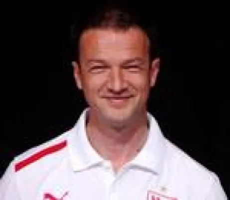 Schafft Bobic die Vertragsverlängerung mit Labbadia, bekommt er ne 1 plus Bild: Schafft Bobic die Vertragsverlängerung mit Labbadia, bekommt er ne 1 plus