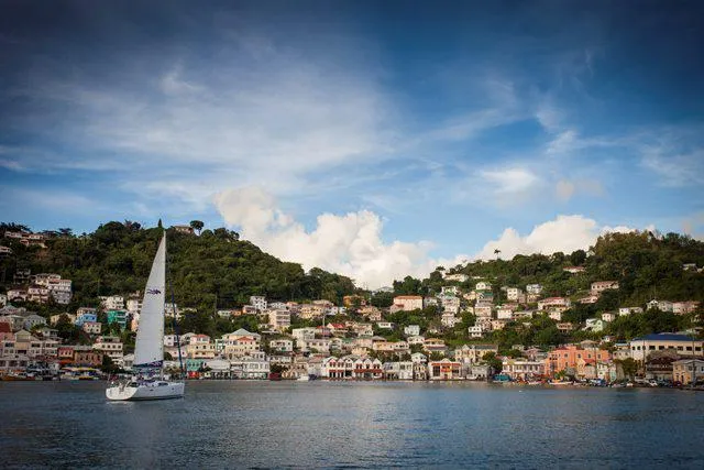 Bild: Segeln vor Grenada: nicht nur für professionelle Seebären