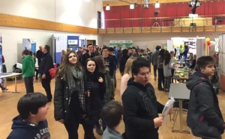 Bild: ProNES Automation gratuliert IGS Kandel zum Jubiläum