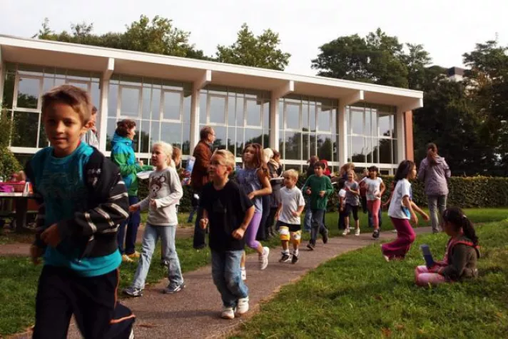 Spendenlauf an der Max-Traeger Schule Bild: Spendenlauf an der Max-Traeger Schule