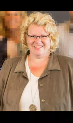 Allergien, plagende Pollen und Heuschnupfen Bild: Allergien, plagende Pollen und Heuschnupfen