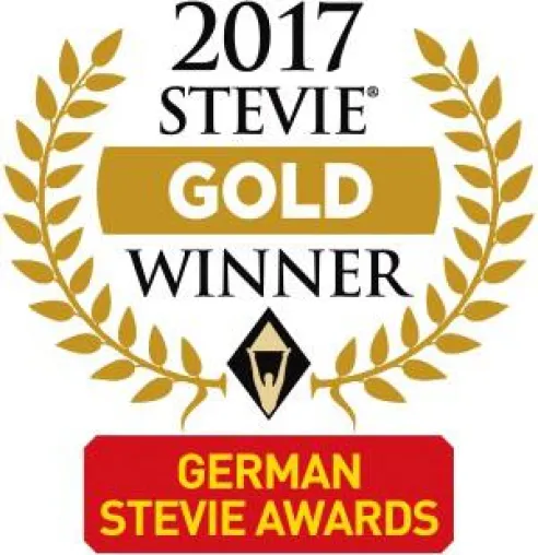 Saeid Fasihi erhält Stevie®-Award in Gold in der Kategorie „Manager des Jahres“ Bild: Saeid Fasihi erhält Stevie®-Award in Gold in der Kategorie „Manager des Jahres“
