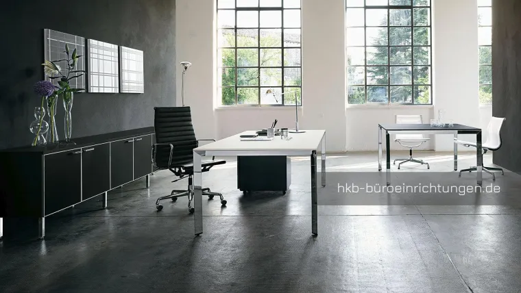 Bei hkb Büroeinrichtungen stehen Büromöbel im Vordergrund – Büromöbel seit 40 Jahren Bild: Bei hkb Büroeinrichtungen stehen Büromöbel im Vordergrund – Büromöbel seit 40 Jahren