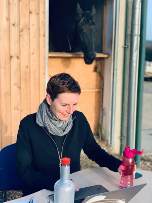 Pferdegestützte Coaching-Ausbildung: Welche Voraussetzungen angehende Pferdecoaches brauchen Bild: Pferdegestützte Coaching-Ausbildung: Welche Voraussetzungen angehende Pferdecoaches brauchen