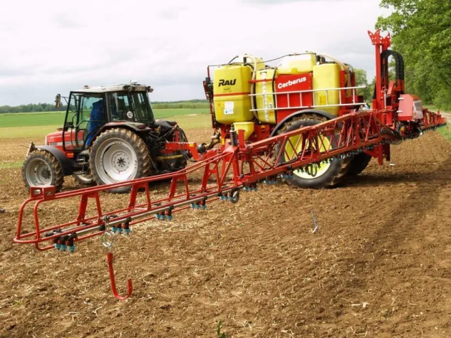 Intelligente Pflanzenschutzspritze erreicht Praxisreife Bild: Intelligente Pflanzenschutzspritze erreicht Praxisreife