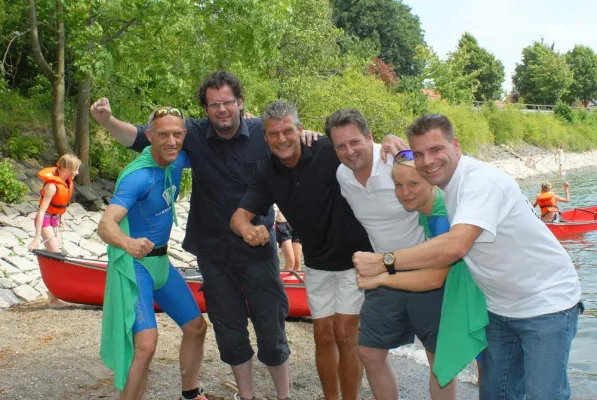 Bild: Jeder braucht den unbedingten Willen, das Ding zu Ende zu bringen - Norbert Dickel unterstützt den Lake Run