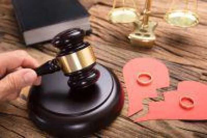 Neue Entscheidung des OLG: Ewiger Immobilienstreit bei Scheidung hat ein Ende Bild: Neue Entscheidung des OLG: Ewiger Immobilienstreit bei Scheidung hat ein Ende