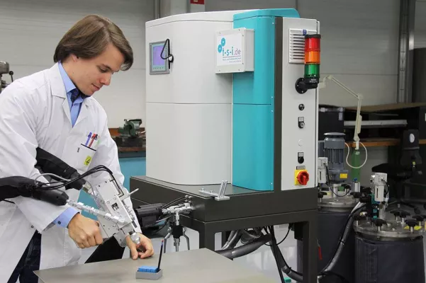 Bild: Verguss unter Vakuum