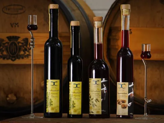 Großmutters „Essig-Geheimnisse“ in neuem Gewand - Ingweressig - ein Päckchen voller Gesundheit & Genuss Bild: Großmutters „Essig-Geheimnisse“ in neuem Gewand - Ingweressig - ein Päckchen voller Gesundheit & Genuss