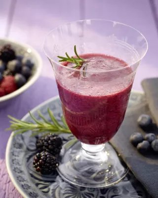 Bild: Bürosnacks für fitte Köpfe: Mineralwasser-Smoothies