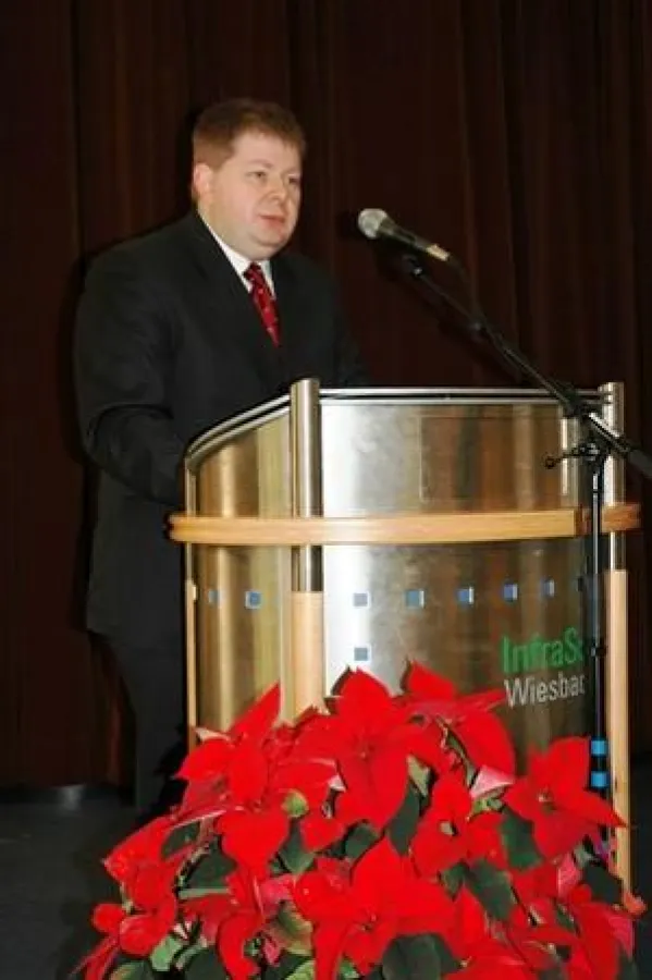 Dr. Alenfelder, Präsident des EAC-Standardisierungskomitees